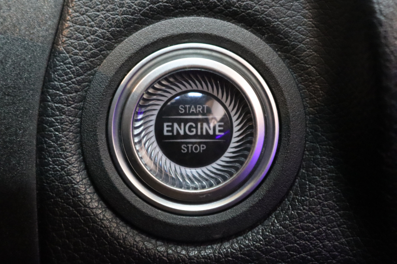 メルセデスベンツ Cクラス C200ｽﾃｰｼｮﾝﾜｺﾞﾝ AVG AMGﾗｲﾝ ﾚｰﾀﾞｰｾｰﾌﾃｨPKG　BSG搭載 後期 ｷｰﾚｽｺﾞｰ 黒革 HDDﾅﾋﾞTV&ｷｬﾝｾﾗｰ ｽﾏﾎ連携 ﾊﾞｯｸｶﾒﾗ PTS LEDﾗｲﾄ 自動Rｹﾞｰﾄ AMGｴｱﾛ&18AW ﾀﾞｲﾅﾐｯｸS ｴｱｻｽ 9AT　2年保証