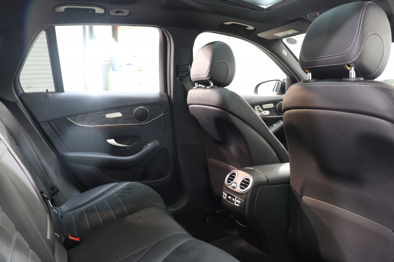 メルセデスベンツ GLC GLC220d 4MATIC AMGﾗｲﾝ ﾚｰﾀﾞｰｾｰﾌﾃｨPKG　後期 ｷｰﾚｽｺﾞｰ ﾌﾞﾗｯｸﾚｻﾞｰDINAMICAｼｰﾄ ﾊﾟﾉﾗﾏSR MBUXﾅﾋﾞTV BT音楽 360ｶﾒﾗ PTS LEDﾗｲﾄ ﾊﾝｽﾞﾌﾘｰA AMGｴｱﾛ&19AW ｴｱｻｽ ﾜｲﾔﾚｽ充電 9AT　2年保証