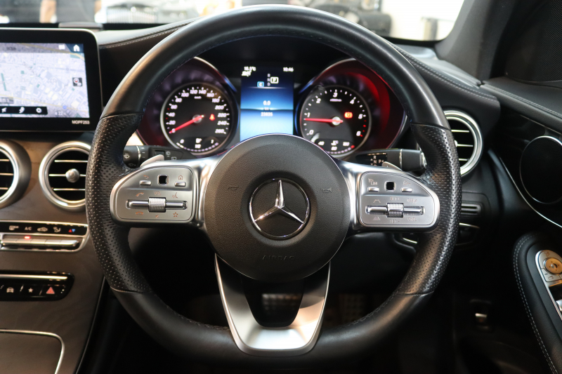 メルセデスベンツ GLC GLC220d 4MATIC AMGﾗｲﾝ ﾚｰﾀﾞｰｾｰﾌﾃｨPKG　後期 ｷｰﾚｽｺﾞｰ ﾌﾞﾗｯｸﾚｻﾞｰDINAMICAｼｰﾄ ﾊﾟﾉﾗﾏSR MBUXﾅﾋﾞTV BT音楽 360ｶﾒﾗ PTS LEDﾗｲﾄ ﾊﾝｽﾞﾌﾘｰA AMGｴｱﾛ&19AW ｴｱｻｽ ﾜｲﾔﾚｽ充電 9AT　2年保証