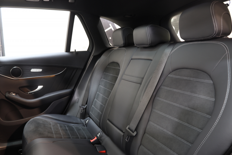 メルセデスベンツ GLC GLC220d 4MATIC AMGﾗｲﾝ ﾚｰﾀﾞｰｾｰﾌﾃｨPKG　後期 ｷｰﾚｽｺﾞｰ ﾌﾞﾗｯｸﾚｻﾞｰDINAMICAｼｰﾄ ﾊﾟﾉﾗﾏSR MBUXﾅﾋﾞTV BT音楽 360ｶﾒﾗ PTS LEDﾗｲﾄ ﾊﾝｽﾞﾌﾘｰA AMGｴｱﾛ&19AW ｴｱｻｽ ﾜｲﾔﾚｽ充電 9AT　2年保証