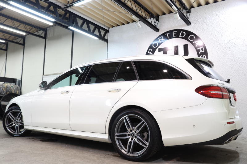 メルセデスベンツ Eクラス E300ｽﾃｰｼｮﾝﾜｺﾞﾝ AVG ｽﾎﾟｰﾂ ｴｸｽｸﾙｰｼﾌﾞ&ﾚｰﾀﾞｰｾｰﾌﾃｨPKG　中期 NEWｽﾃｱﾘﾝｸﾞ ｷｰﾚｽｺﾞｰ 黒本革 ﾊﾟﾉﾗﾏSR ﾍｯﾄﾞｱｯﾌﾟD HDDﾅﾋﾞTV ｽﾏﾎ連携 ﾌﾞﾙﾒｽﾀｰ 360ｶﾒﾗ PTS LEDﾗｲﾄ ﾊﾝｽﾞﾌﾘｰA AMGｴｱﾛ&19AW ﾀﾞｲﾅﾐｯｸS 9AT　2年保証