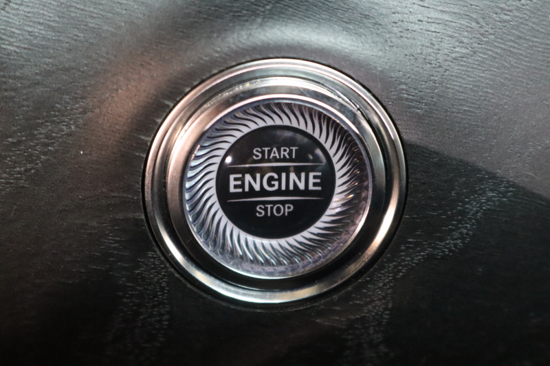 メルセデスベンツ Eクラス E300ｽﾃｰｼｮﾝﾜｺﾞﾝ AVG ｽﾎﾟｰﾂ ｴｸｽｸﾙｰｼﾌﾞ&ﾚｰﾀﾞｰｾｰﾌﾃｨPKG　中期 NEWｽﾃｱﾘﾝｸﾞ ｷｰﾚｽｺﾞｰ 黒本革 ﾊﾟﾉﾗﾏSR ﾍｯﾄﾞｱｯﾌﾟD HDDﾅﾋﾞTV ｽﾏﾎ連携 ﾌﾞﾙﾒｽﾀｰ 360ｶﾒﾗ PTS LEDﾗｲﾄ ﾊﾝｽﾞﾌﾘｰA AMGｴｱﾛ&19AW ﾀﾞｲﾅﾐｯｸS 9AT　2年保証