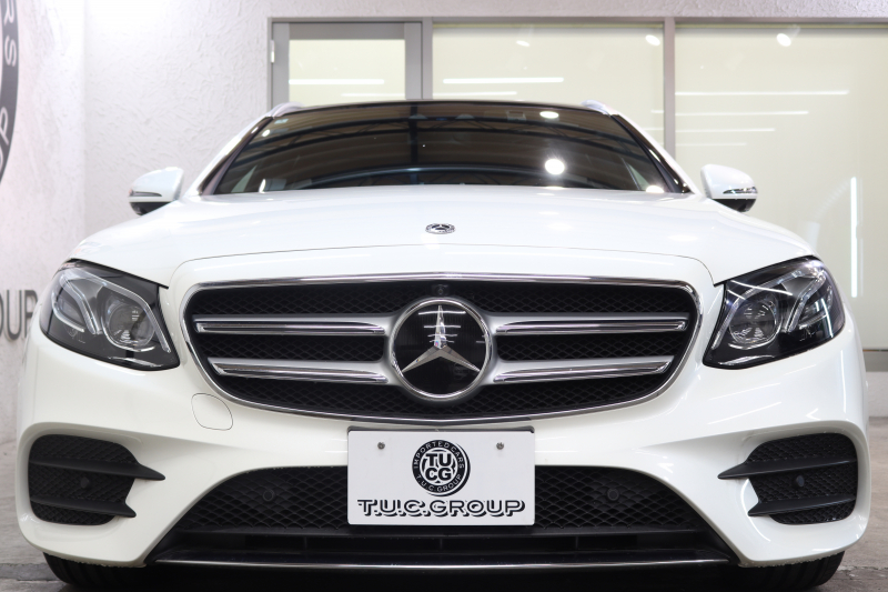 メルセデスベンツ Eクラス E300ｽﾃｰｼｮﾝﾜｺﾞﾝ AVG ｽﾎﾟｰﾂ ｴｸｽｸﾙｰｼﾌﾞ&ﾚｰﾀﾞｰｾｰﾌﾃｨPKG　中期 NEWｽﾃｱﾘﾝｸﾞ ｷｰﾚｽｺﾞｰ 黒本革 ﾊﾟﾉﾗﾏSR ﾍｯﾄﾞｱｯﾌﾟD HDDﾅﾋﾞTV ｽﾏﾎ連携 ﾌﾞﾙﾒｽﾀｰ 360ｶﾒﾗ PTS LEDﾗｲﾄ ﾊﾝｽﾞﾌﾘｰA AMGｴｱﾛ&19AW ﾀﾞｲﾅﾐｯｸS 9AT　2年保証