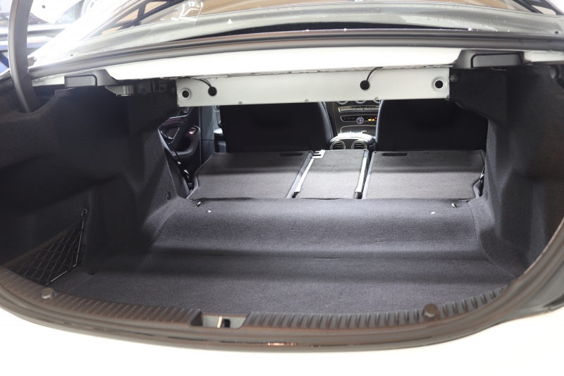 AMG Cクラス C63 ｴｸｽｸﾙｰｼﾌﾞ&ﾚｰﾀﾞｰｾｰﾌﾃｨPKG　ｷｰﾚｽｺﾞｰ 黒本革 ﾊﾟﾉﾗﾏSR HDDﾅﾋﾞTV BT音楽 ﾌﾞﾙﾒｽﾀｰ ﾊﾞｯｸｶﾒﾗ PTS LEDﾗｲﾄ ﾊﾝｽﾞﾌﾘｰA AMG専用装備&ﾁｭｰﾆﾝｸﾞﾀﾞｲﾅﾐｯｸｾﾚｸﾄ　2年保証