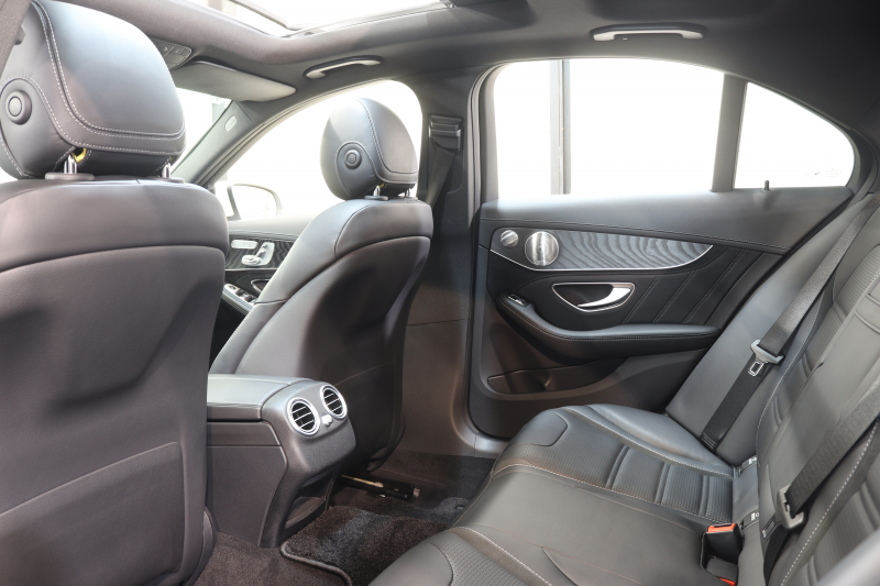 AMG Cクラス C63 ｴｸｽｸﾙｰｼﾌﾞ&ﾚｰﾀﾞｰｾｰﾌﾃｨPKG　ｷｰﾚｽｺﾞｰ 黒本革 ﾊﾟﾉﾗﾏSR HDDﾅﾋﾞTV BT音楽 ﾌﾞﾙﾒｽﾀｰ ﾊﾞｯｸｶﾒﾗ PTS LEDﾗｲﾄ ﾊﾝｽﾞﾌﾘｰA AMG専用装備&ﾁｭｰﾆﾝｸﾞﾀﾞｲﾅﾐｯｸｾﾚｸﾄ　2年保証