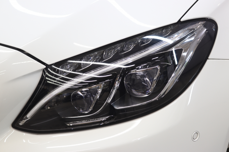 AMG Cクラス C63 ｴｸｽｸﾙｰｼﾌﾞ&ﾚｰﾀﾞｰｾｰﾌﾃｨPKG　ｷｰﾚｽｺﾞｰ 黒本革 ﾊﾟﾉﾗﾏSR HDDﾅﾋﾞTV BT音楽 ﾌﾞﾙﾒｽﾀｰ ﾊﾞｯｸｶﾒﾗ PTS LEDﾗｲﾄ ﾊﾝｽﾞﾌﾘｰA AMG専用装備&ﾁｭｰﾆﾝｸﾞﾀﾞｲﾅﾐｯｸｾﾚｸﾄ　2年保証