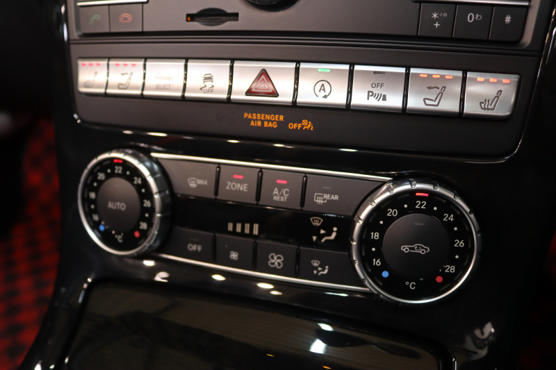 AMG SLC SLC43 AMGﾅｲﾄ&ﾚｰﾀﾞｰｾｰﾌﾃｨPKG　ｷｰﾚｽｺﾞｰ 黒本革 ﾏｼﾞｯｸｽｶｲR HDDﾅﾋﾞTV ｽﾏﾎ連携 harman/kardon ﾊﾞｯｸｶﾒﾗ PTS LEDﾗｲﾄ AMG専用装備&ﾁｭｰﾆﾝｸﾞ 9AT　2年保証