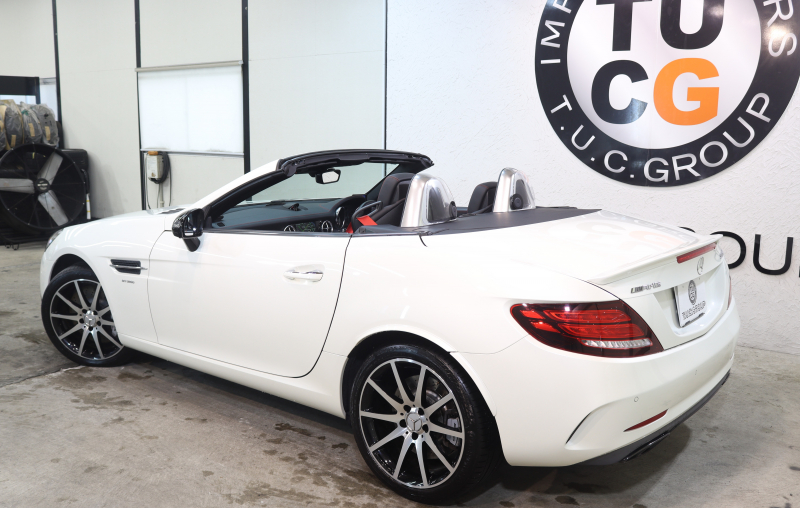 AMG SLC SLC43 AMGﾅｲﾄ&ﾚｰﾀﾞｰｾｰﾌﾃｨPKG　ｷｰﾚｽｺﾞｰ 黒本革 ﾏｼﾞｯｸｽｶｲR HDDﾅﾋﾞTV ｽﾏﾎ連携 harman/kardon ﾊﾞｯｸｶﾒﾗ PTS LEDﾗｲﾄ AMG専用装備&ﾁｭｰﾆﾝｸﾞ 9AT　2年保証