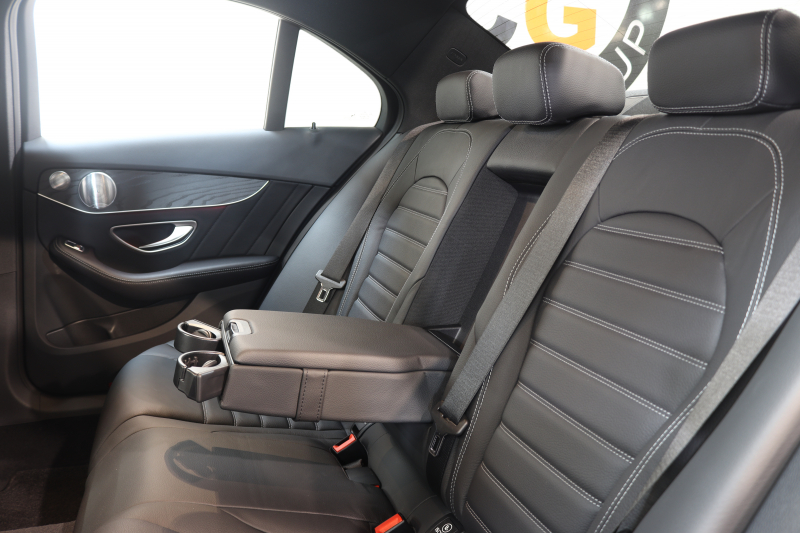 メルセデスベンツ Cクラス C200 AVG AMGﾗｲﾝ ﾚｻﾞｰｴｸｽｸﾙｰｼﾌﾞ&ﾚｰﾀﾞｰｾｰﾌﾃｨPKG　BSG搭載 後期 ｷｰﾚｽｺﾞｰ 黒本革 ﾍｯﾄﾞｱｯﾌﾟD HDDﾅﾋﾞTV ｽﾏﾎ連携 ﾌﾞﾙﾒｽﾀｰ ﾊﾞｯｸｶﾒﾗ PTS LEDﾗｲﾄ ﾊﾝｽﾞﾌﾘｰA AMGｴｱﾛ&18AW ﾀﾞｲﾅﾐｯｸS ｴｱｻｽ 9AT　2年保証