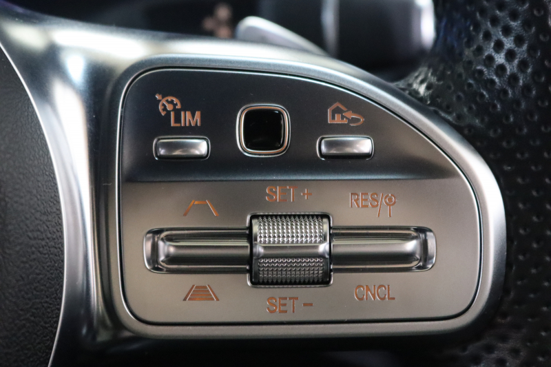 メルセデスベンツ Cクラス C200 AVG AMGﾗｲﾝ ﾚｻﾞｰｴｸｽｸﾙｰｼﾌﾞ&ﾚｰﾀﾞｰｾｰﾌﾃｨPKG　BSG搭載 後期 ｷｰﾚｽｺﾞｰ 黒本革 ﾍｯﾄﾞｱｯﾌﾟD HDDﾅﾋﾞTV ｽﾏﾎ連携 ﾌﾞﾙﾒｽﾀｰ ﾊﾞｯｸｶﾒﾗ PTS LEDﾗｲﾄ ﾊﾝｽﾞﾌﾘｰA AMGｴｱﾛ&18AW ﾀﾞｲﾅﾐｯｸS ｴｱｻｽ 9AT　2年保証