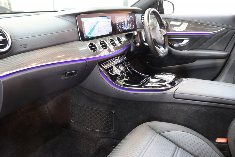 AMG Eクラス E43 4MATIC ｽﾃｰｼｮﾝﾜｺﾞﾝ ｴｸｽｸﾙｰｼﾌﾞ&ﾚｰﾀﾞｰｾｰﾌﾃｨPKG　ｷｰﾚｽｺﾞｰ 黒本革 ﾍﾞﾝﾁﾚｰﾀｰ ﾊﾟﾉﾗﾏSR ﾍｯﾄﾞｱｯﾌﾟD HDDﾅﾋﾞTV ｽﾏﾎ連携 ﾌﾞﾙﾒｽﾀｰ 360ｶﾒﾗ PTS LEDﾗｲﾄ ﾊﾝｽﾞﾌﾘｰA AMG専用装備&ﾁｭｰﾆﾝｸﾞ 9AT 希少色ｶﾊﾞﾝｻｲﾄﾌﾞﾙｰ　2年保証