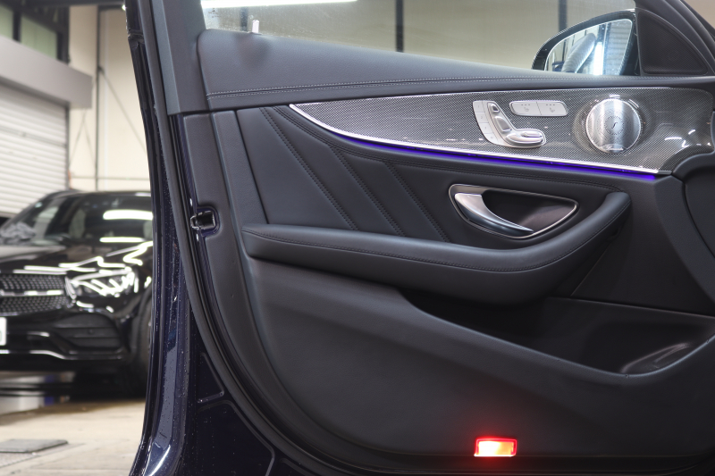 AMG Eクラス E43 4MATIC ｽﾃｰｼｮﾝﾜｺﾞﾝ ｴｸｽｸﾙｰｼﾌﾞ&ﾚｰﾀﾞｰｾｰﾌﾃｨPKG　ｷｰﾚｽｺﾞｰ 黒本革 ﾍﾞﾝﾁﾚｰﾀｰ ﾊﾟﾉﾗﾏSR ﾍｯﾄﾞｱｯﾌﾟD HDDﾅﾋﾞTV ｽﾏﾎ連携 ﾌﾞﾙﾒｽﾀｰ 360ｶﾒﾗ PTS LEDﾗｲﾄ ﾊﾝｽﾞﾌﾘｰA AMG専用装備&ﾁｭｰﾆﾝｸﾞ 9AT 希少色ｶﾊﾞﾝｻｲﾄﾌﾞﾙｰ　2年保証