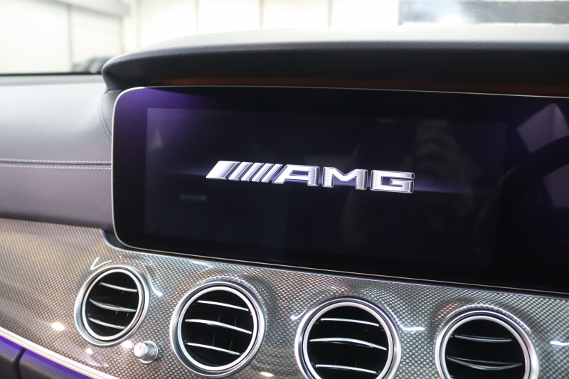 AMG Eクラス E43 4MATIC ｽﾃｰｼｮﾝﾜｺﾞﾝ ｴｸｽｸﾙｰｼﾌﾞ&ﾚｰﾀﾞｰｾｰﾌﾃｨPKG　ｷｰﾚｽｺﾞｰ 黒本革 ﾍﾞﾝﾁﾚｰﾀｰ ﾊﾟﾉﾗﾏSR ﾍｯﾄﾞｱｯﾌﾟD HDDﾅﾋﾞTV ｽﾏﾎ連携 ﾌﾞﾙﾒｽﾀｰ 360ｶﾒﾗ PTS LEDﾗｲﾄ ﾊﾝｽﾞﾌﾘｰA AMG専用装備&ﾁｭｰﾆﾝｸﾞ 9AT 希少色ｶﾊﾞﾝｻｲﾄﾌﾞﾙｰ　2年保証