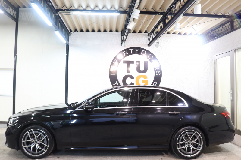 メルセデスベンツ Eクラス E200 ｽﾎﾟｰﾂ AMGﾗｲﾝｲﾝﾃﾘｱ&ｴｸｽｸﾙｰｼﾌﾞ&ﾚｰﾀﾞｰｾｰﾌﾃｨPKG　BSG搭載 後期 ｷｰﾚｽｺﾞｰ 黒本革 ﾍｯﾄﾞｱｯﾌﾟD MBUXﾅﾋﾞTV ｽﾏﾎ連携 ﾌﾞﾙﾒｽﾀｰ 360ｶﾒﾗ PTS LEDﾗｲﾄ 自動ﾄﾗﾝｸ AMGｴｱﾛ&19AW ﾜｲﾔﾚｽ充電 9AT　2年保証