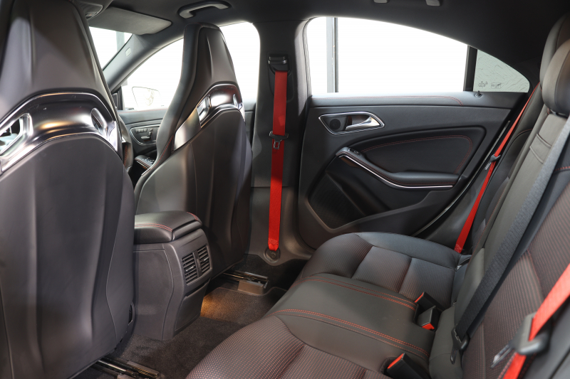 AMG CLAクラス CLA45 4MATIC ｱﾄﾞﾊﾞﾝｽﾄﾞ&ﾚｰﾀﾞｰｾｰﾌﾃｨPKG　1ｵｰﾅｰ 黒本革 HDDﾅﾋﾞTV BT音楽 harman/kardon ﾊﾞｯｸｶﾒﾗ PTS ｷｾﾉﾝ AMG専用装備&ﾁｭｰﾆﾝｸﾞ 7AT　2年保証