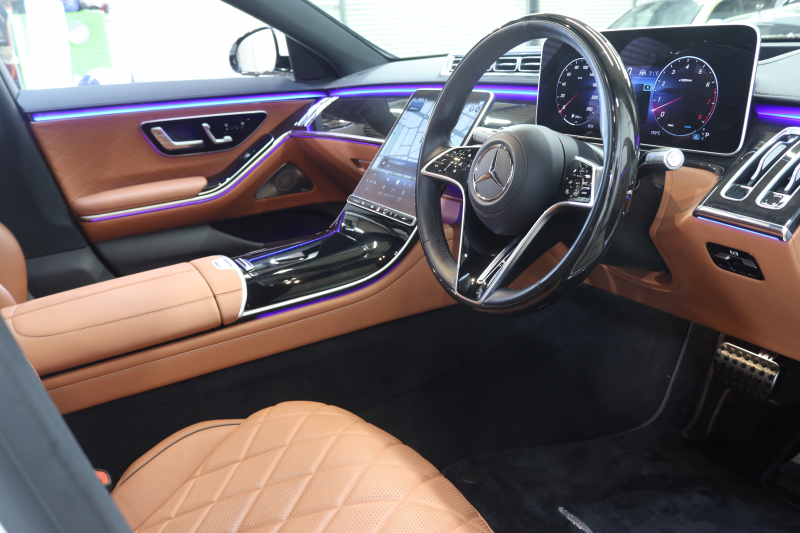メルセデスベンツ Sクラス S500 4MATIC AMGﾗｲﾝ ﾚｻﾞｰｴｸｽｸﾙｰｼﾌﾞ&ﾚｰﾀﾞｰｾｰﾌﾃｨPKG　ISG搭載 ｷｰﾚｽｺﾞｰ 茶/黒本革 ﾍﾞﾝﾁﾚｰﾀｰ ﾊﾟﾉﾗﾏSR ﾍｯﾄﾞｱｯﾌﾟD MBUXﾅﾋﾞTV ｽﾏﾎ連携 ﾌﾞﾙﾒｽﾀｰ 360ｶﾒﾗ PTS LEDﾗｲﾄ ﾊﾝｽﾞﾌﾘｰA AMGｴｱﾛ&20AW ﾜｲﾔﾚｽ充電 9AT　2年保証