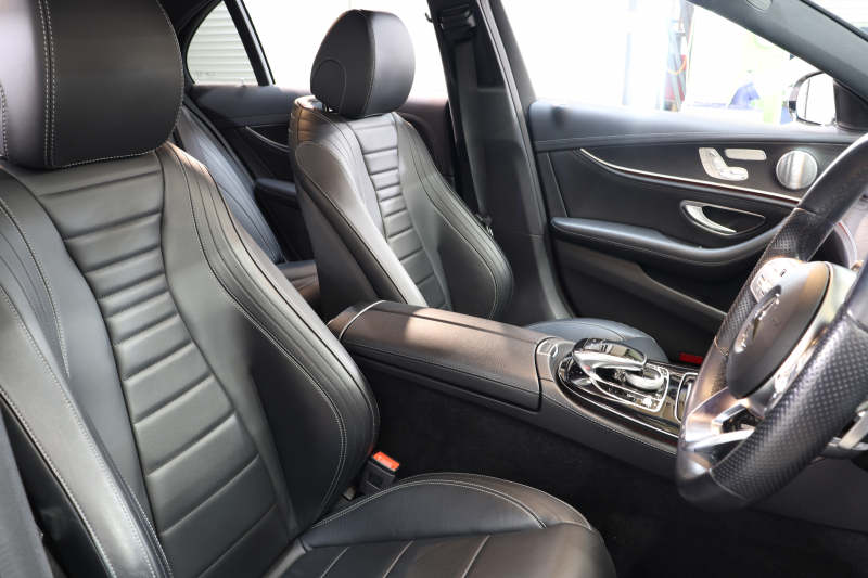 メルセデスベンツ Eクラス E220d AVG AMGﾗｲﾝ ｴｸｽｸﾙｰｼﾌﾞ&ﾚｰﾀﾞｰｾｰﾌﾃｨPKG　中期 ｷｰﾚｽｺﾞｰ 黒本革 ﾍｯﾄﾞｱｯﾌﾟD HDDﾅﾋﾞTV ｽﾏﾎ連携 ﾌﾞﾙﾒｽﾀｰ 360ｶﾒﾗ PTS LEDﾗｲﾄ 自動ﾄﾗﾝｸ AMGｴｱﾛ&19AW 9AT　2年保証