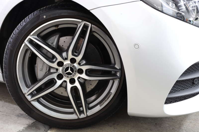 メルセデスベンツ Eクラス E220d AVG AMGﾗｲﾝ ｴｸｽｸﾙｰｼﾌﾞ&ﾚｰﾀﾞｰｾｰﾌﾃｨPKG　中期 ｷｰﾚｽｺﾞｰ 黒本革 ﾍｯﾄﾞｱｯﾌﾟD HDDﾅﾋﾞTV ｽﾏﾎ連携 ﾌﾞﾙﾒｽﾀｰ 360ｶﾒﾗ PTS LEDﾗｲﾄ 自動ﾄﾗﾝｸ AMGｴｱﾛ&19AW 9AT　2年保証