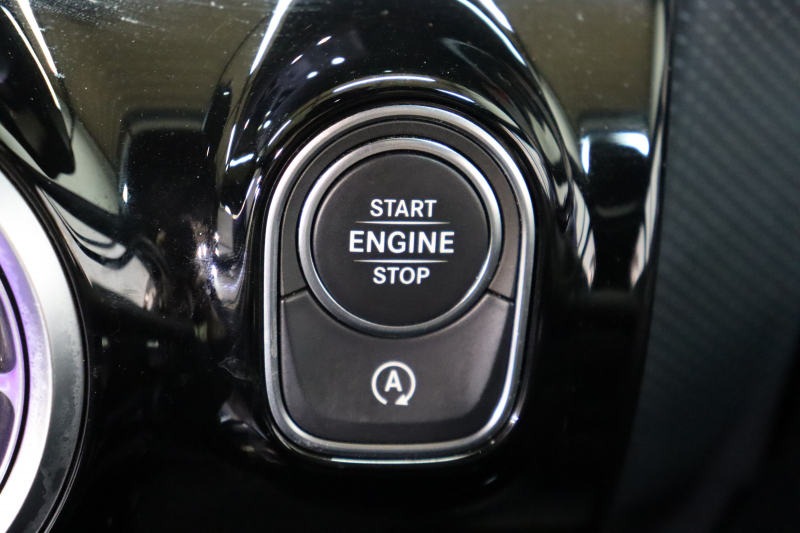 メルセデスベンツ Aクラス A180ｽﾀｲﾙ ｾﾀﾞﾝ AMGﾗｲﾝ AMGﾚｻﾞｰｴｸｽｸﾙｰｼﾌﾞ&ｱﾄﾞﾊﾞﾝｽﾄﾞ&ﾅﾋﾞｹﾞｰｼｮﾝ&ﾚｰﾀﾞｰｾｰﾌﾃｨPKG　ｷｰﾚｽｺﾞｰ 灰/黒本革 ﾊﾟﾉﾗﾏSR ﾍｯﾄﾞｱｯﾌﾟD MBUXﾅﾋﾞTV BT音楽 ｱﾄﾞﾊﾞﾝｽﾄﾞｻｳﾝﾄﾞ 360ｶﾒﾗ PTS LEDﾗｲﾄ AMGｴｱﾛ&18AW 7AT　2年保証