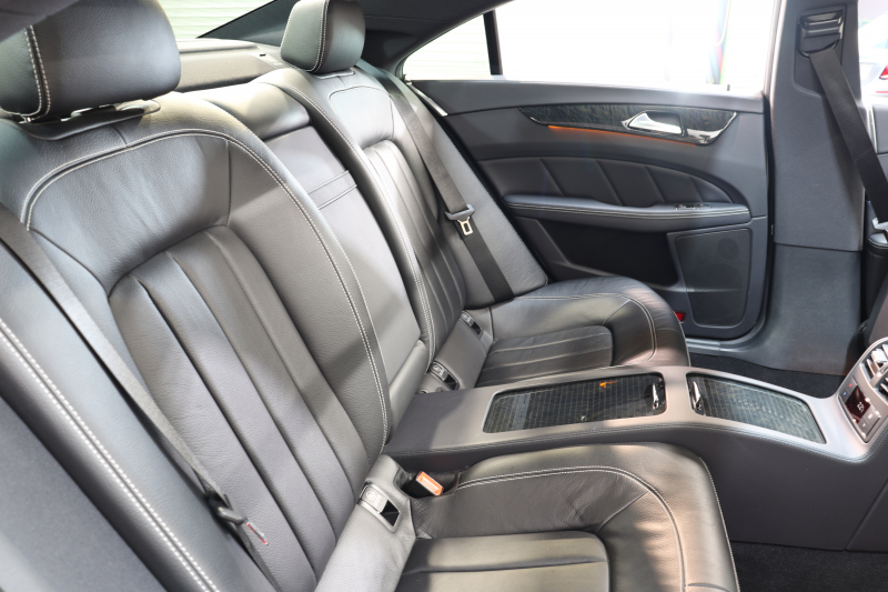 メルセデスベンツ CLS CLS220d AMGﾗｲﾝ ﾚｰﾀﾞｰｾｰﾌﾃｨPKG　後期 ｷｰﾚｽｺﾞｰ 黒本革 全席ﾋｰﾀｰ ｻﾝﾙｰﾌ HDDﾅﾋﾞTV ｽﾏﾎ連携 360ｶﾒﾗ PTS LEDﾗｲﾄ 自動ﾄﾗﾝｸ AMGｴｱﾛ&19AW ｴｱｻｽ 7AT　2年保証