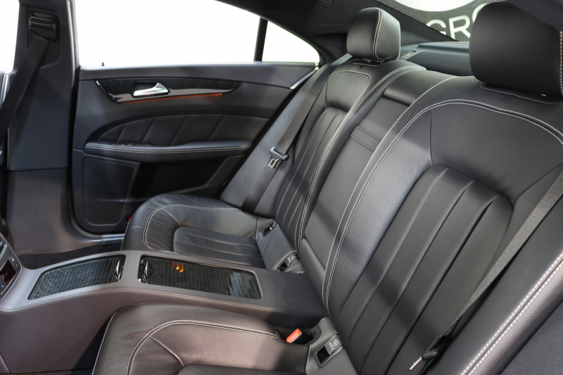 メルセデスベンツ CLS CLS220d AMGﾗｲﾝ ﾚｰﾀﾞｰｾｰﾌﾃｨPKG　後期 ｷｰﾚｽｺﾞｰ 黒本革 全席ﾋｰﾀｰ ｻﾝﾙｰﾌ HDDﾅﾋﾞTV ｽﾏﾎ連携 360ｶﾒﾗ PTS LEDﾗｲﾄ 自動ﾄﾗﾝｸ AMGｴｱﾛ&19AW ｴｱｻｽ 7AT　2年保証