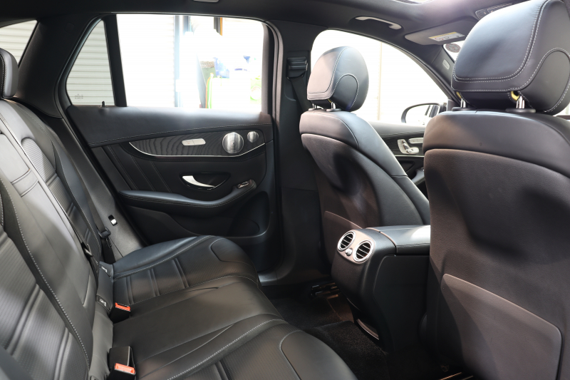 AMG GLC GLC63 4MATIC+ ﾚｻﾞｰｴｸｽｸﾙｰｼﾌﾞ&ﾚｰﾀﾞｰｾｰﾌﾃｨPKG　ｷｰﾚｽｺﾞｰ 黒本革 ﾊﾟﾉﾗﾏSR ﾍｯﾄﾞｱｯﾌﾟD 純正HDDﾅﾋﾞTV BT音楽 ﾌﾞﾙﾒｽﾀｰ 360ｶﾒﾗ PTS LEDﾗｲﾄ 自動Rｹﾞｰﾄ ﾊﾝｽﾞﾌﾘｰA AMG専用装備&ﾁｭｰﾆﾝｸﾞ ﾊﾟﾅﾒﾘｶｰﾅｸﾞﾘﾙ 9AT　2年保証
