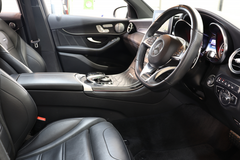 AMG GLC GLC63 4MATIC+ ﾚｻﾞｰｴｸｽｸﾙｰｼﾌﾞ&ﾚｰﾀﾞｰｾｰﾌﾃｨPKG　ｷｰﾚｽｺﾞｰ 黒本革 ﾊﾟﾉﾗﾏSR ﾍｯﾄﾞｱｯﾌﾟD 純正HDDﾅﾋﾞTV BT音楽 ﾌﾞﾙﾒｽﾀｰ 360ｶﾒﾗ PTS LEDﾗｲﾄ 自動Rｹﾞｰﾄ ﾊﾝｽﾞﾌﾘｰA AMG専用装備&ﾁｭｰﾆﾝｸﾞ ﾊﾟﾅﾒﾘｶｰﾅｸﾞﾘﾙ 9AT　2年保証
