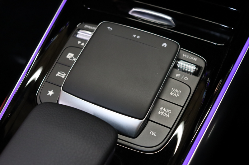 メルセデスベンツ GLA GLA200d 4MATIC AMGﾗｲﾝ AMGﾚｻﾞｰｴｸｽｸﾙｰｼﾌﾞ&ｱﾄﾞﾊﾞﾝｽﾄﾞ&ﾅﾋﾞｹﾞｰｼｮﾝ&ﾚｰﾀﾞｰｾｰﾌﾃｨPKG　ｷｰﾚｽｺﾞｰ 赤/黒本革 ﾊﾟﾉﾗﾏSR ﾍｯﾄﾞｱｯﾌﾟD MBUXﾅﾋﾞTV BT音楽 ｱﾄﾞﾊﾞﾝｽﾄﾞｻｳﾝﾄﾞ 360ｶﾒﾗ PTS LEDﾗｲﾄ ﾊﾝｽﾞﾌﾘｰA AMGｴｱﾛ&20AW 8AT　2年保証