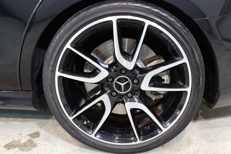 AMG Eクラス E53 4MATIC+ ｴｸｽｸﾙｰｼﾌﾞ&ﾚｰﾀﾞｰｾｰﾌﾃｨPKG　ISG搭載 中期 ｷｰﾚｽｺﾞｰ 黒本革 ﾍﾞﾝﾁﾚｰﾀｰ ﾊﾟﾉﾗﾏSR ﾍｯﾄﾞｱｯﾌﾟD HDDﾅﾋﾞTV ｽﾏﾎ連携 ﾌﾞﾙﾒｽﾀｰ 360ｶﾒﾗ PTS LEDﾗｲﾄ ﾊﾝｽﾞﾌﾘｰA AMG専用装備&ﾁｭｰﾆﾝｸﾞ 9AT　2年保証
