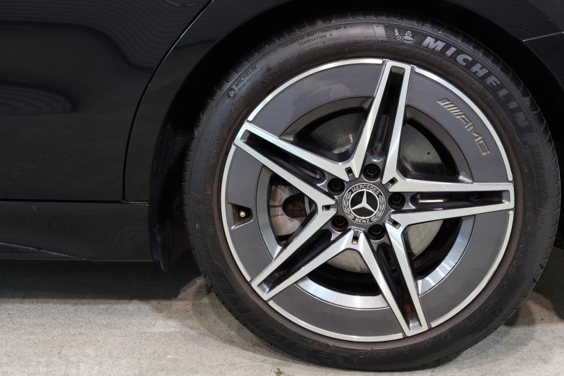 メルセデスベンツ Cクラス C200 4MATIC AVG AMGﾗｲﾝ ﾚｻﾞｰｴｸｽｸﾙｰｼﾌﾞ&ﾍﾞｰｼｯｸ&ﾚｰﾀﾞｰｾｰﾌﾃｨPKG　ISG搭載 ｷｰﾚｽｺﾞｰ 黒本革 ﾊﾟﾉﾗﾏSR ﾍｯﾄﾞｱｯﾌﾟD MBUXﾅﾋﾞTV&ARﾅﾋﾞ BT音楽 360ｶﾒﾗ PTS LEDﾗｲﾄ 自動ﾄﾗﾝｸ AMGｴｱﾛ&18AW ﾘｱｱｸｽﾙｽﾃｱﾘﾝｸﾞ 9AT　2年保証
