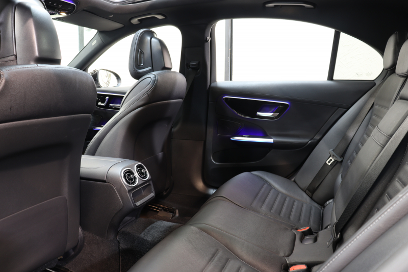 メルセデスベンツ Cクラス C200 4MATIC AVG AMGﾗｲﾝ ﾚｻﾞｰｴｸｽｸﾙｰｼﾌﾞ&ﾍﾞｰｼｯｸ&ﾚｰﾀﾞｰｾｰﾌﾃｨPKG　ISG搭載 ｷｰﾚｽｺﾞｰ 黒本革 ﾊﾟﾉﾗﾏSR ﾍｯﾄﾞｱｯﾌﾟD MBUXﾅﾋﾞTV&ARﾅﾋﾞ BT音楽 360ｶﾒﾗ PTS LEDﾗｲﾄ 自動ﾄﾗﾝｸ AMGｴｱﾛ&18AW ﾘｱｱｸｽﾙｽﾃｱﾘﾝｸﾞ 9AT　2年保証