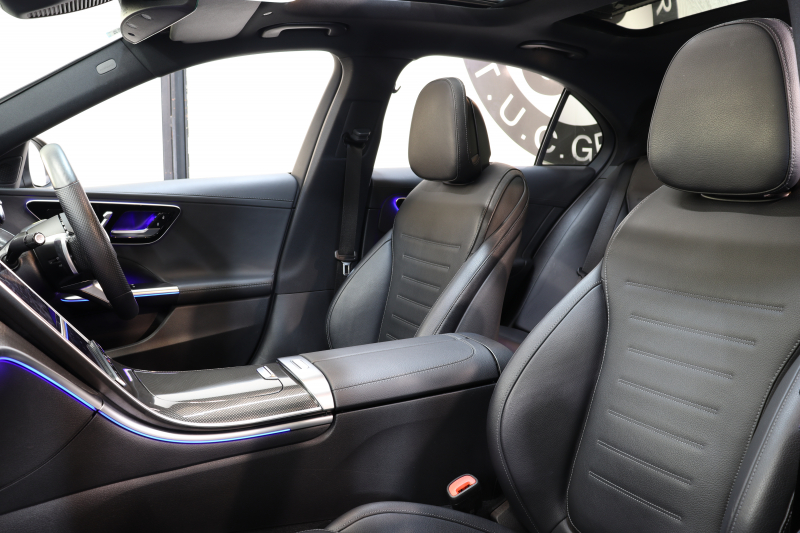 メルセデスベンツ Cクラス C200 4MATIC AVG AMGﾗｲﾝ ﾚｻﾞｰｴｸｽｸﾙｰｼﾌﾞ&ﾍﾞｰｼｯｸ&ﾚｰﾀﾞｰｾｰﾌﾃｨPKG　ISG搭載 ｷｰﾚｽｺﾞｰ 黒本革 ﾊﾟﾉﾗﾏSR ﾍｯﾄﾞｱｯﾌﾟD MBUXﾅﾋﾞTV&ARﾅﾋﾞ BT音楽 360ｶﾒﾗ PTS LEDﾗｲﾄ 自動ﾄﾗﾝｸ AMGｴｱﾛ&18AW ﾘｱｱｸｽﾙｽﾃｱﾘﾝｸﾞ 9AT　2年保証