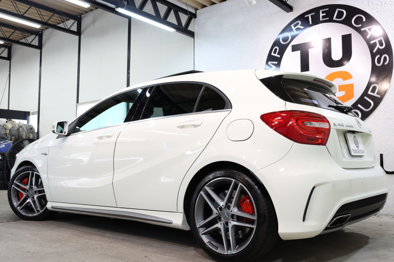 AMG Aクラス A45 4MATIC ﾚｰﾀﾞｰｾｰﾌﾃｨPKG　1ｵｰﾅｰ 黒本革 ﾊﾟﾉﾗﾏSR HDDﾅﾋﾞTV BT音楽 Bｶﾒﾗ PTS DSRC ｷｾﾉﾝﾗｲﾄ ﾚｯﾄﾞｼｰﾄﾍﾞﾙﾄ AMG専用装備&ﾁｭｰﾆﾝｸﾞ 7AT　2年保証