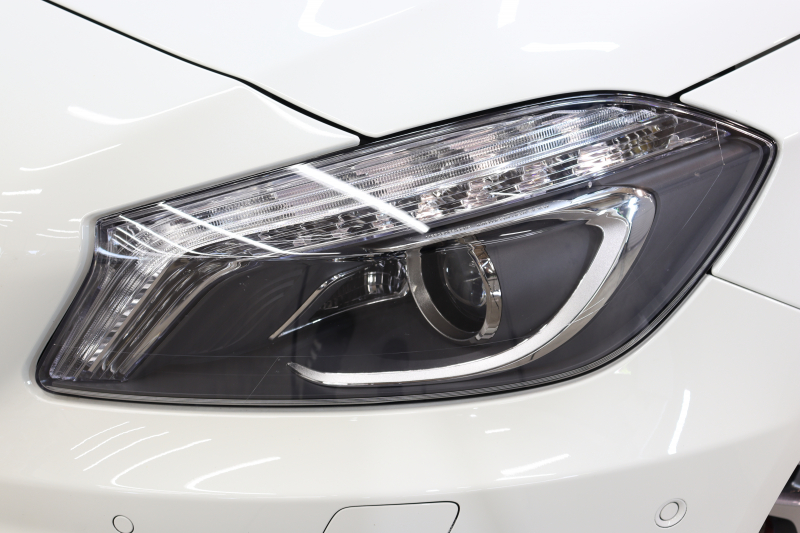 AMG Aクラス A45 4MATIC ﾚｰﾀﾞｰｾｰﾌﾃｨPKG　1ｵｰﾅｰ 黒本革 ﾊﾟﾉﾗﾏSR HDDﾅﾋﾞTV BT音楽 Bｶﾒﾗ PTS DSRC ｷｾﾉﾝﾗｲﾄ ﾚｯﾄﾞｼｰﾄﾍﾞﾙﾄ AMG専用装備&ﾁｭｰﾆﾝｸﾞ 7AT　2年保証