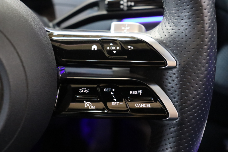メルセデスベンツ Cクラス C200ｽﾃｰｼｮﾝﾜｺﾞﾝ AVG AMGﾗｲﾝ ﾚｻﾞｰｴｸｽｸﾙｰｼﾌﾞ&ﾍﾞｰｼｯｸ&ﾚｰﾀﾞｰｾｰﾌﾃｨPKG　ISG搭載 ｷｰﾚｽｺﾞｰ 黒本革 ﾊﾟﾉﾗﾏSR ﾍｯﾄﾞｱｯﾌﾟD MBUXﾅﾋﾞTV ｽﾏﾎ連携 360ｶﾒﾗ PTS LEDﾗｲﾄ 自動Rｹﾞｰﾄ AMGｴｱﾛ&18AW 9AT　2年保証
