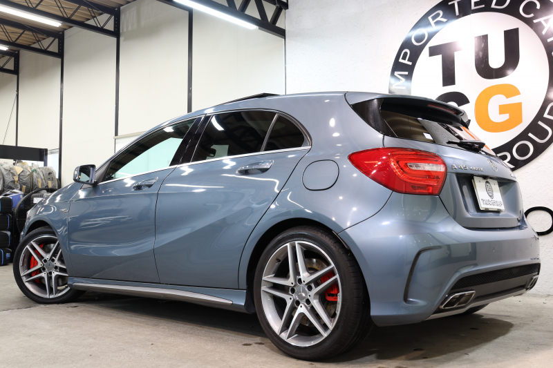 AMG Aクラス A45 4MATIC ﾚｰﾀﾞｰｾｰﾌﾃｨPKG　中期 ｷｰﾚｽｺﾞｰ 黒本革 ﾚｯﾄﾞｼｰﾄﾍﾞﾙﾄ ﾊﾟﾉﾗﾏSR HDDﾅﾋﾞTV&ｷｬﾝｾﾗｰ ﾊﾞｯｸｶﾒﾗ PTS ｷｾﾉﾝ AMG専用装備&ﾁｭｰﾆﾝｸﾞ 7AT 希少色ﾕﾆﾊﾞｰｽﾌﾞﾙｰ　2年保証