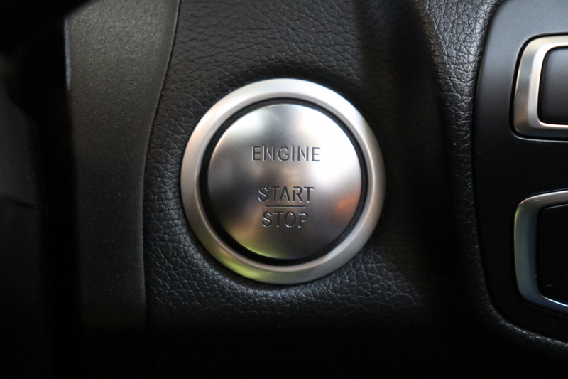 メルセデスベンツ GLC GLC250 4MATIC ｽﾎﾟｰﾂ ﾚｰﾀﾞｰｾｰﾌﾃｨPKG　ｷｰﾚｽｺﾞｰ ﾚｻﾞｰDINAMICAｼｰﾄ ﾍｯﾄﾞｱｯﾌﾟD HDDﾅﾋﾞTV BT音楽 360ｶﾒﾗ PTS LEDﾗｲﾄ ﾊﾝｽﾞﾌﾘｰA AMGｴｱﾛ&19AW ｴｱｻｽ ﾀﾞｲﾅﾐｯｸS 9AT　2年保証
