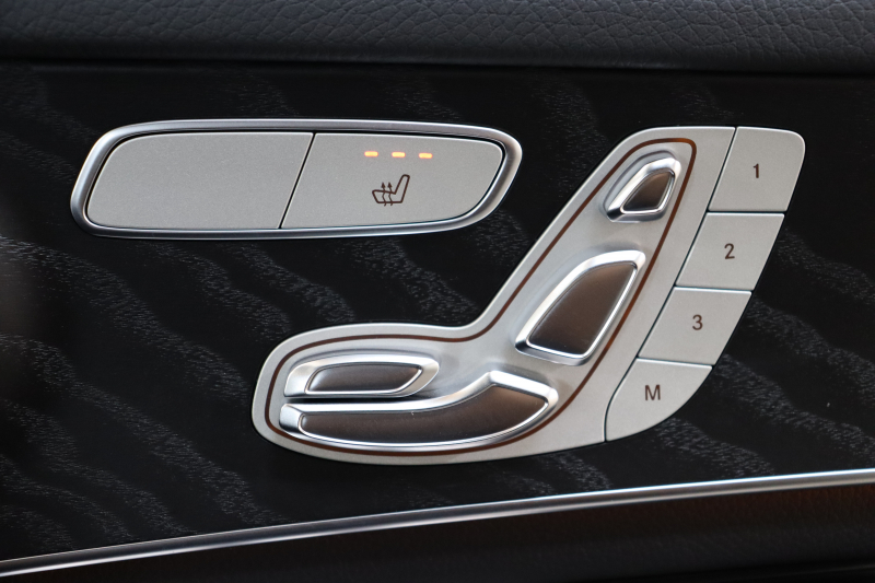 メルセデスベンツ GLC GLC250 4MATIC ｽﾎﾟｰﾂ ﾚｰﾀﾞｰｾｰﾌﾃｨPKG　ｷｰﾚｽｺﾞｰ ﾚｻﾞｰDINAMICAｼｰﾄ ﾍｯﾄﾞｱｯﾌﾟD HDDﾅﾋﾞTV BT音楽 360ｶﾒﾗ PTS LEDﾗｲﾄ ﾊﾝｽﾞﾌﾘｰA AMGｴｱﾛ&19AW ｴｱｻｽ ﾀﾞｲﾅﾐｯｸS 9AT　2年保証
