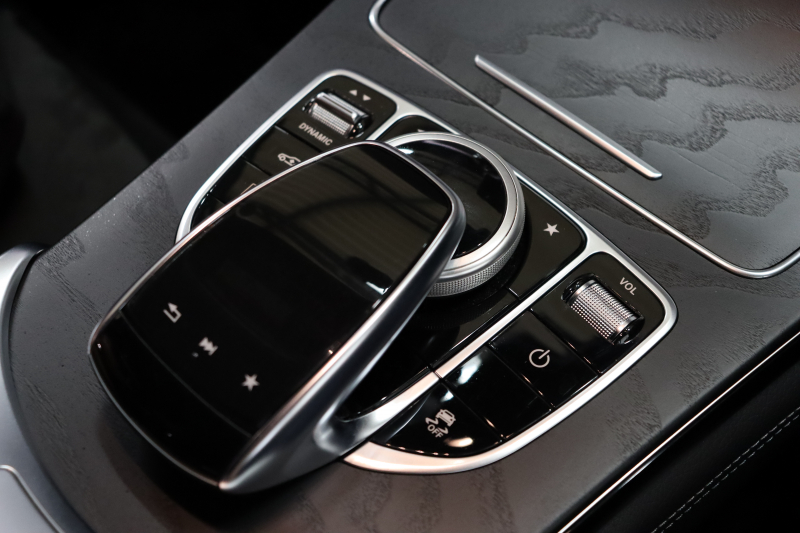 メルセデスベンツ GLC GLC250 4MATIC ｽﾎﾟｰﾂ ﾚｰﾀﾞｰｾｰﾌﾃｨPKG　ｷｰﾚｽｺﾞｰ ﾚｻﾞｰDINAMICAｼｰﾄ ﾍｯﾄﾞｱｯﾌﾟD HDDﾅﾋﾞTV BT音楽 360ｶﾒﾗ PTS LEDﾗｲﾄ ﾊﾝｽﾞﾌﾘｰA AMGｴｱﾛ&19AW ｴｱｻｽ ﾀﾞｲﾅﾐｯｸS 9AT　2年保証