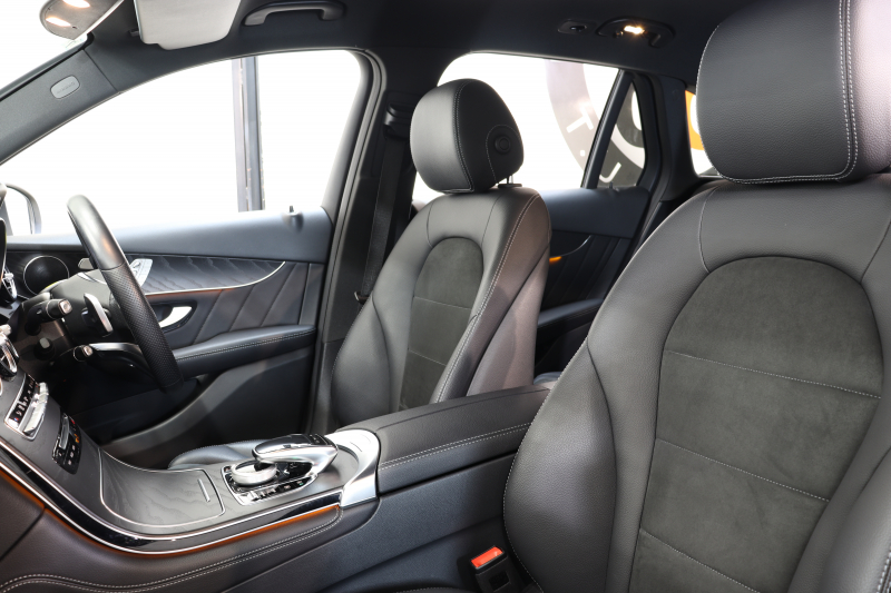 メルセデスベンツ GLC GLC250 4MATIC ｽﾎﾟｰﾂ ﾚｰﾀﾞｰｾｰﾌﾃｨPKG　ｷｰﾚｽｺﾞｰ ﾚｻﾞｰDINAMICAｼｰﾄ ﾍｯﾄﾞｱｯﾌﾟD HDDﾅﾋﾞTV BT音楽 360ｶﾒﾗ PTS LEDﾗｲﾄ ﾊﾝｽﾞﾌﾘｰA AMGｴｱﾛ&19AW ｴｱｻｽ ﾀﾞｲﾅﾐｯｸS 9AT　2年保証