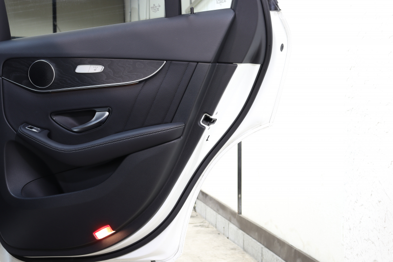 メルセデスベンツ GLC GLC250 4MATIC ｽﾎﾟｰﾂ ﾚｰﾀﾞｰｾｰﾌﾃｨPKG　ｷｰﾚｽｺﾞｰ ﾚｻﾞｰDINAMICAｼｰﾄ ﾍｯﾄﾞｱｯﾌﾟD HDDﾅﾋﾞTV BT音楽 360ｶﾒﾗ PTS LEDﾗｲﾄ ﾊﾝｽﾞﾌﾘｰA AMGｴｱﾛ&19AW ｴｱｻｽ ﾀﾞｲﾅﾐｯｸS 9AT　2年保証