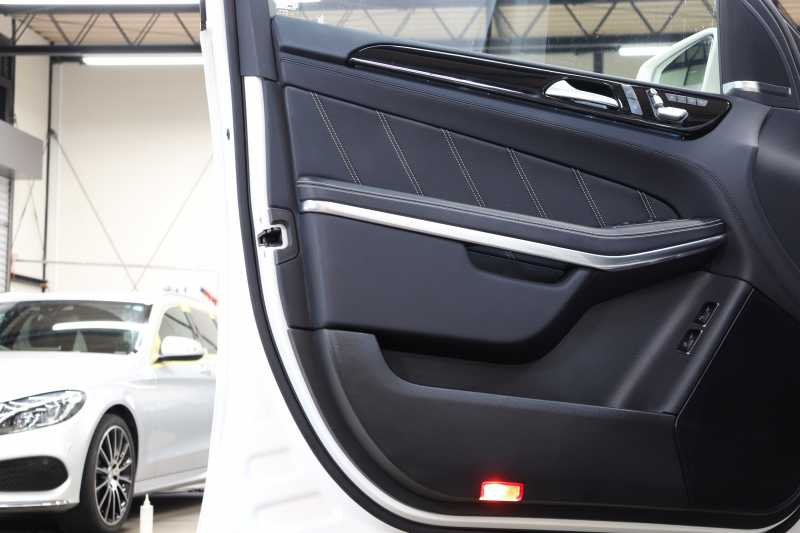 AMG GLS GLS63 4MATIC ﾚｰﾀﾞｰｾｰﾌﾃｨPKG　 左H ｷｰﾚｽｺﾞｰ 黒本革 ﾍﾞﾝﾁﾚｰﾀｰ ﾊﾟﾉﾗﾏSR HDDﾅﾋﾞTV ｽﾏﾎ連携 harman/kardon ﾘｱﾓﾆﾀｰ×2 360ｶﾒﾗ PTS LEDﾗｲﾄ 自動Rｹﾞｰﾄ AMGｴｱﾛ&22AW AMGﾗｲﾄﾞｺﾝﾄﾛｰﾙｻｽ ｴｱｻｽ 純正ﾄﾞﾗﾚｺ　2年保証