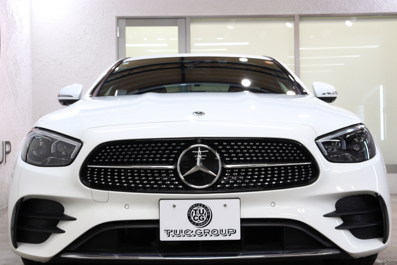 メルセデスベンツ Eクラス E220d ｽﾎﾟｰﾂ AMGﾗｲﾝｲﾝﾃﾘｱ&ｴｸｽｸﾙｰｼﾌﾞ&ﾚｰﾀﾞｰｾｰﾌﾃｨPKG　後期 1ｵｰﾅｰ MEｺﾈｸﾄ ｷｰﾚｽｺﾞｰ 黒本革 ﾍｯﾄﾞｱｯﾌﾟD MBUXﾅﾋﾞTV&ARﾅﾋﾞ ｽﾏﾎ連携 ﾌﾞﾙﾒｽﾀｰ 360ｶﾒﾗ PTS LEDﾗｲﾄ 自動ﾄﾗﾝｸ AMGｴｱﾛ&19AW ﾜｲﾔﾚｽ充電 9AT　2年保証