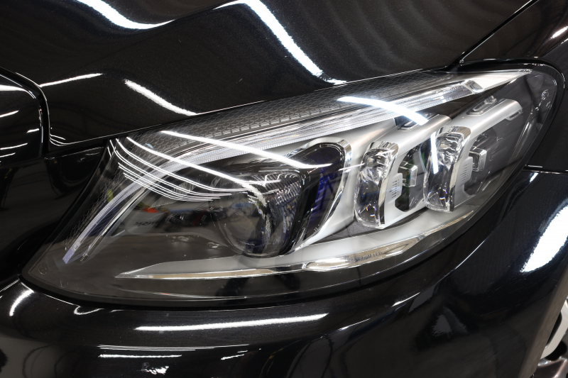 メルセデスベンツ Cクラス C200ｽﾃｰｼｮﾝﾜｺﾞﾝ AVG AMGﾗｲﾝ ﾚｻﾞｰｴｸｽｸﾙｰｼﾌﾞ&ﾚｰﾀﾞｰｾｰﾌﾃｨPKG　後期 BSG搭載 ｷｰﾚｽｺﾞｰ 黒本革 ﾊﾟﾉﾗﾏSR HUD 純正ﾅﾋﾞTV ｽﾏﾎ連携 ﾊﾞｯｸｶﾒﾗ PTS LEDﾗｲﾄ ﾊﾝｽﾞﾌﾘｰA AMGｴｱﾛ&18AW ﾀﾞｲﾅﾐｯｸｾﾚｸﾄ ｴｱｻｽ 9AT　2年保証