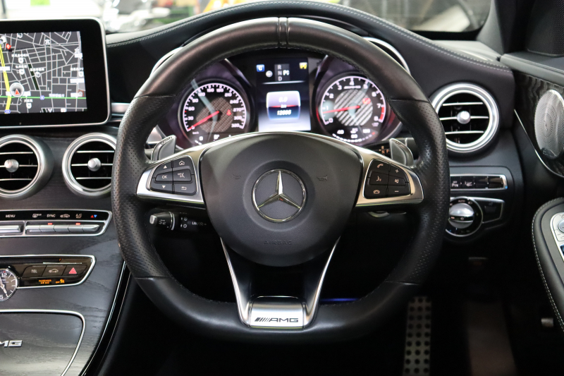 AMG Cクラス C63 ｴｸｽｸﾙｰｼﾌﾞ&ﾚｰﾀﾞｰｾｰﾌﾃｨPKG　ｷｰﾚｽｺﾞｰ 黒本革 ﾊﾟﾉﾗﾏSR ﾍｯﾄﾞｱｯﾌﾟD HDDﾅﾋﾞTV BT音楽 ﾌﾞﾙﾒｽﾀｰ ﾊﾞｯｸｶﾒﾗ PTS LEDﾗｲﾄ ﾊﾝｽﾞﾌﾘｰA AMG専用装備&ﾁｭｰﾆﾝｸﾞﾀﾞｲﾅﾐｯｸｾﾚｸﾄ　2年保証