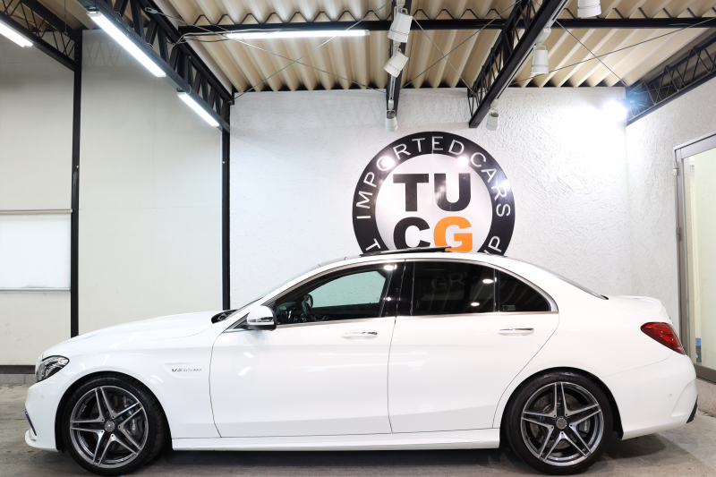 AMG Cクラス C63 ｴｸｽｸﾙｰｼﾌﾞ&ﾚｰﾀﾞｰｾｰﾌﾃｨPKG　ｷｰﾚｽｺﾞｰ 黒本革 ﾊﾟﾉﾗﾏSR ﾍｯﾄﾞｱｯﾌﾟD HDDﾅﾋﾞTV BT音楽 ﾌﾞﾙﾒｽﾀｰ ﾊﾞｯｸｶﾒﾗ PTS LEDﾗｲﾄ ﾊﾝｽﾞﾌﾘｰA AMG専用装備&ﾁｭｰﾆﾝｸﾞﾀﾞｲﾅﾐｯｸｾﾚｸﾄ　2年保証