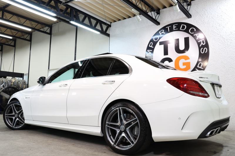 AMG Cクラス C63 ｴｸｽｸﾙｰｼﾌﾞ&ﾚｰﾀﾞｰｾｰﾌﾃｨPKG　ｷｰﾚｽｺﾞｰ 黒本革 ﾊﾟﾉﾗﾏSR ﾍｯﾄﾞｱｯﾌﾟD HDDﾅﾋﾞTV BT音楽 ﾌﾞﾙﾒｽﾀｰ ﾊﾞｯｸｶﾒﾗ PTS LEDﾗｲﾄ ﾊﾝｽﾞﾌﾘｰA AMG専用装備&ﾁｭｰﾆﾝｸﾞﾀﾞｲﾅﾐｯｸｾﾚｸﾄ　2年保証