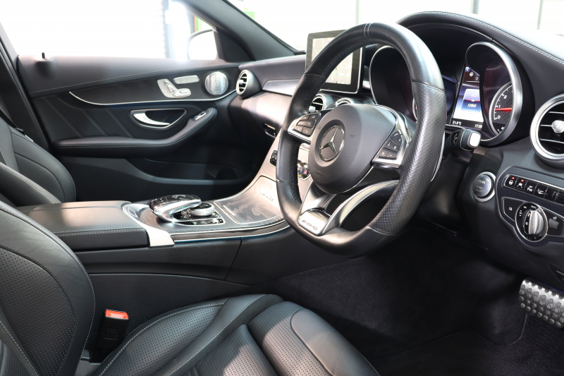 AMG Cクラス C63 ｴｸｽｸﾙｰｼﾌﾞ&ﾚｰﾀﾞｰｾｰﾌﾃｨPKG　ｷｰﾚｽｺﾞｰ 黒本革 ﾊﾟﾉﾗﾏSR ﾍｯﾄﾞｱｯﾌﾟD HDDﾅﾋﾞTV BT音楽 ﾌﾞﾙﾒｽﾀｰ ﾊﾞｯｸｶﾒﾗ PTS LEDﾗｲﾄ ﾊﾝｽﾞﾌﾘｰA AMG専用装備&ﾁｭｰﾆﾝｸﾞﾀﾞｲﾅﾐｯｸｾﾚｸﾄ　2年保証
