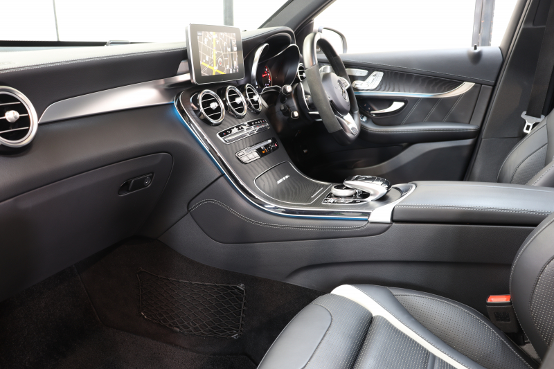 AMG GLC GLC63S 4MATIC+ AMGｶｰﾎﾞﾝｴｸｽﾃﾘｱﾚｰﾀﾞｰｾｰﾌﾃｨPKG　ｷｰﾚｽｺﾞｰ 黒本革 ﾊﾟﾉﾗﾏSR ﾍｯﾄﾞｱｯﾌﾟD HDDﾅﾋﾞTV BT音楽 ﾌﾞﾙﾒｽﾀｰ 360ｶﾒﾗ PTS LEDﾗｲﾄ ﾊﾝｽﾞﾌﾘｰA AMG専用装備&ﾁｭｰﾆﾝｸﾞ 9AT　2年保証