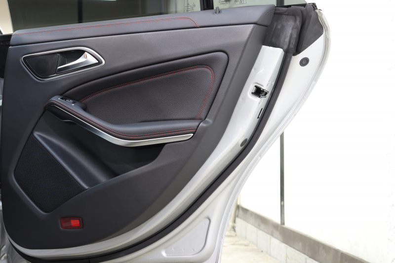 AMG CLAクラス CLA45 4MATIC ﾚｰﾀﾞｰｾｰﾌﾃｨPKG　中期 ｷｰﾚｽｺﾞｰ 黒本革 ﾊﾟﾉﾗﾏSR HDDﾅﾋﾞTV BT音楽 ﾊﾞｯｸｶﾒﾗ PTS ｷｾﾉﾝﾗｲﾄ AMG専用装備&ﾁｭｰﾆﾝｸﾞ 7AT　2年保証